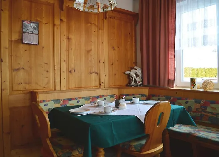 Leitenhof * ニーデラウ